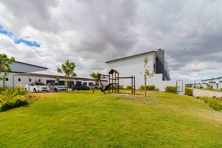 To Let 2 Bedroom Property for Rent in Zonnendal Western Cape